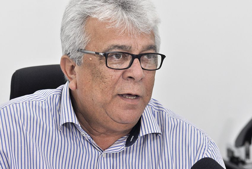 Almeida Lima é exonerado do cargo de secretário da Saúde