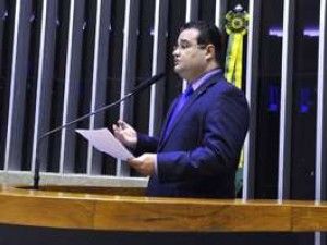 Câmara dos Deputados aprova pena maior para prática de Zoofilia