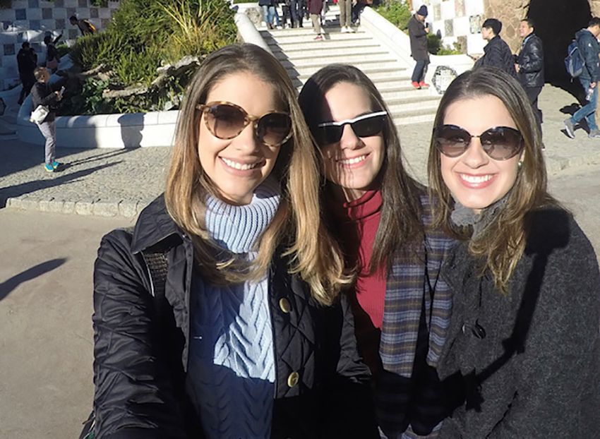 Malu, Julia e Fernanda Souto curtem viagem