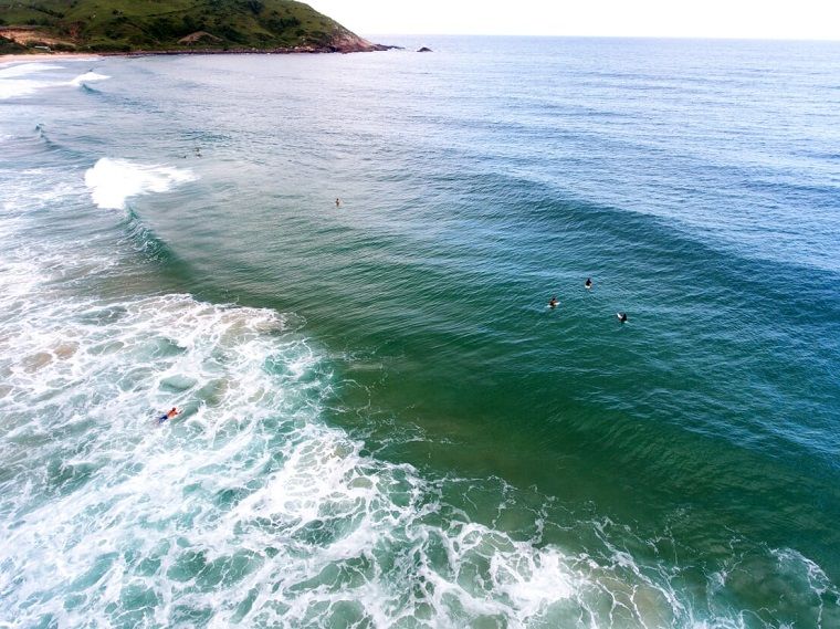 Praias para surfar e viajar pelo Brasil