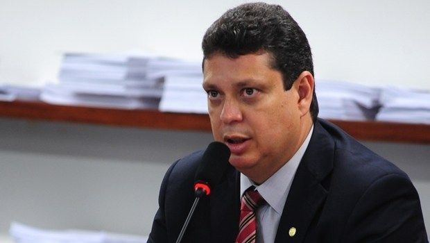 No PT, Márcio Macedo quer  iniciar debate sobre eleição