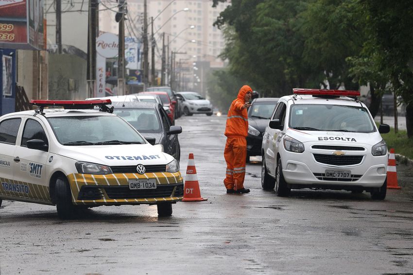 Ações são intensificadas para reverter danos provocados pelas chuvas na capital