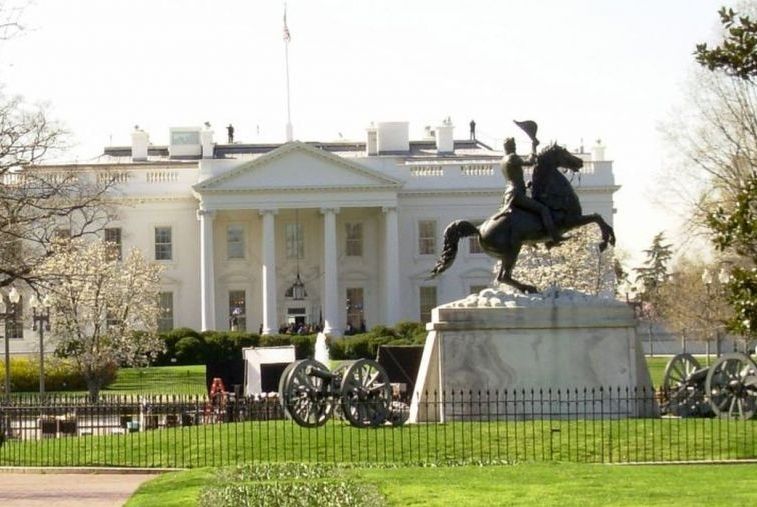 Biden tem pequena vantagem na Geórgia e se aproxima da Casa Branca