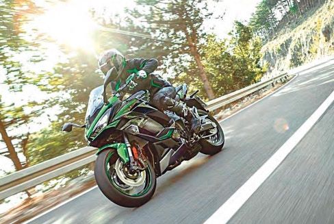 Kawasaki apresenta a nova Ninja 1000SX 2022