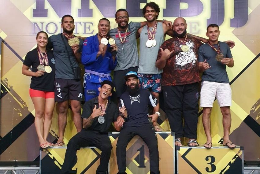 Seleção Sergipana de de  Jiu-Jitsu leva 13 medalhas em campeonato