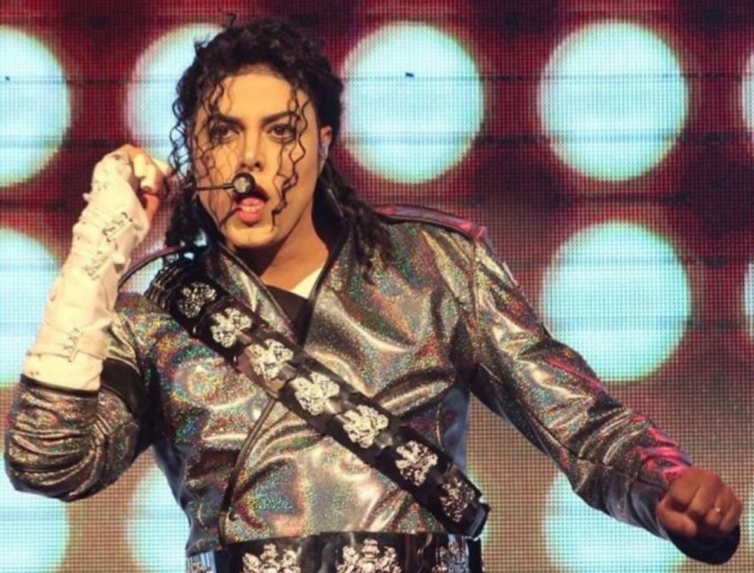 Maior tributo a Michael Jackson: Rodrigo Teaser faz show em Aracaju