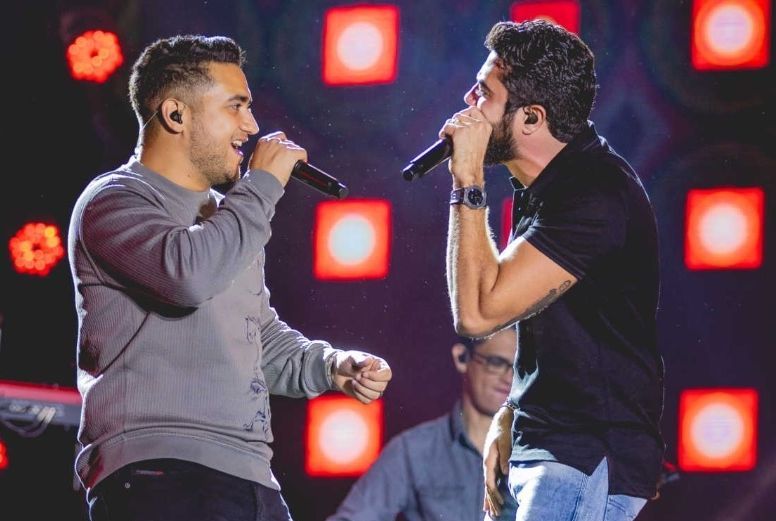 Folia Sertanejo, Forró e Arrocha acontece no dia 16 de março com Henrique e Juliano