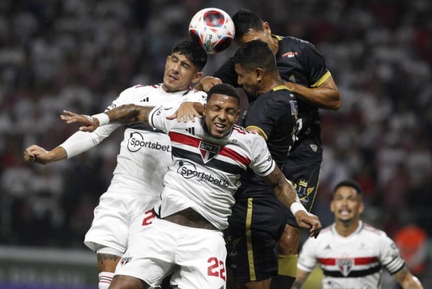 São Paulo não supera retranca do Água Santa no Allianz Parque