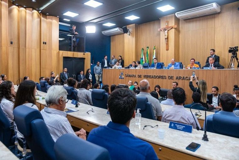 Câmara de Aracaju empossa 43 novos servidores