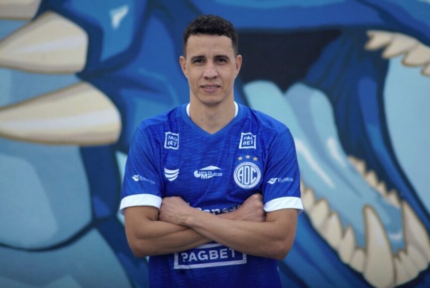 Confiança contrata jogador experiente para reforçar o ataque