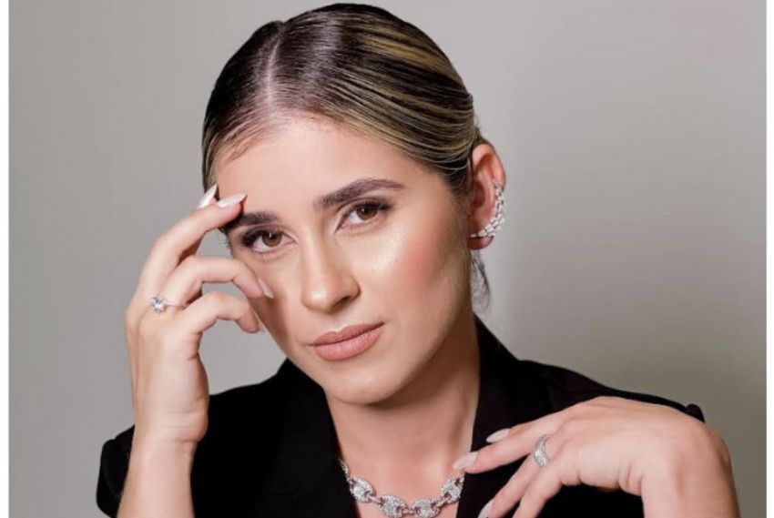 Marianne Lima Loura e luminosa