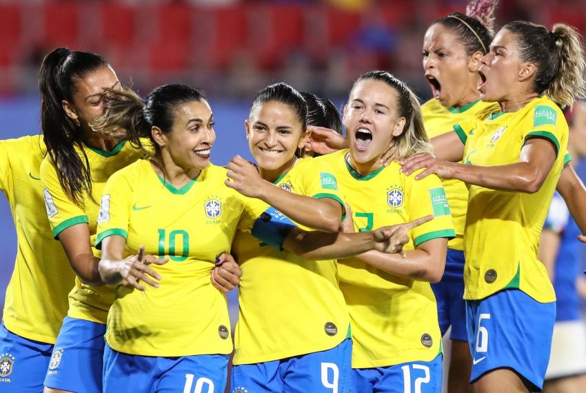Governo de Sergipe adotará ponto facultativo nos dias de jogos da Seleção feminina