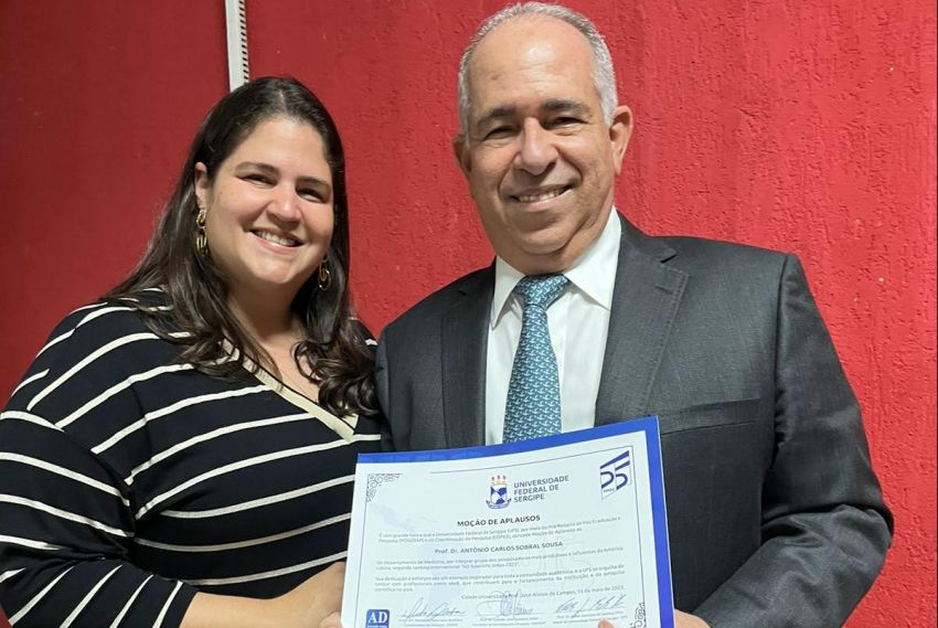 Dr. Sousa recebe homenagem da UFS