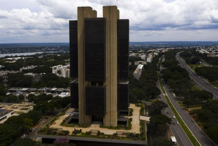 Crédito deve crescer 7,7% neste ano