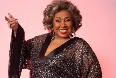 Alcione celebra 50 anos de carreira com show em Aracaju