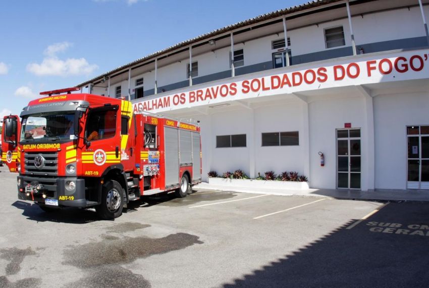 Mulher ateia fogo na própria casa em Santo Amaro das Brotas