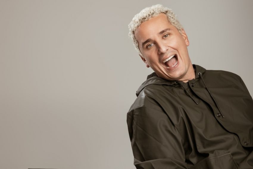 Rafael Portugal apresenta show 