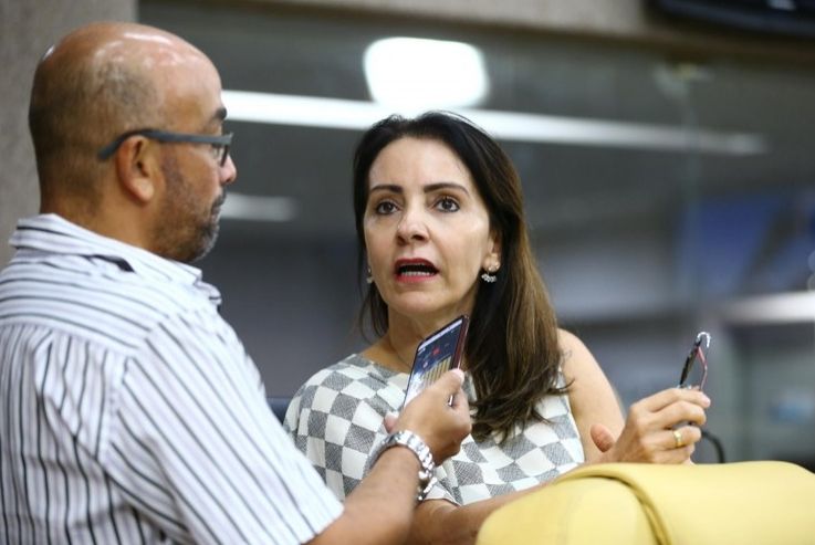 Eleições 2024: Emília sai na frente em pesquisas estimulada e espontânea