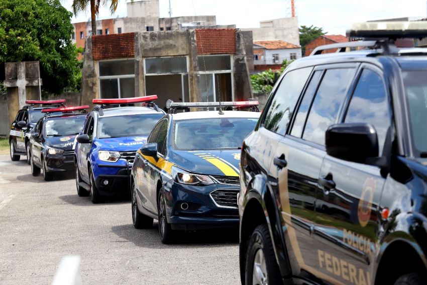 Ficco/SE prende dois investigados em operação contra tráfico de drogas e lavagem de dinheiro