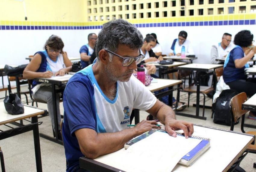 Matrículas e Renovações para EJA em Aracaju começam a partir de 19 de junho