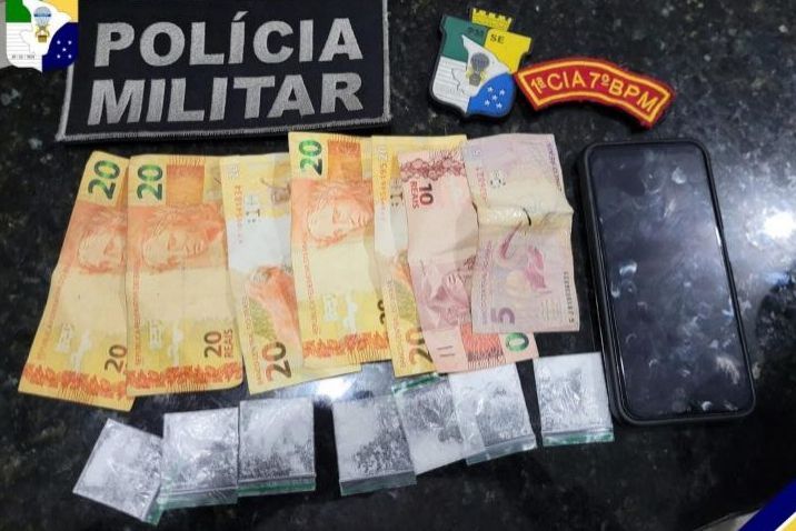 PM apreende adolescente por suspeita tráfico de drogas