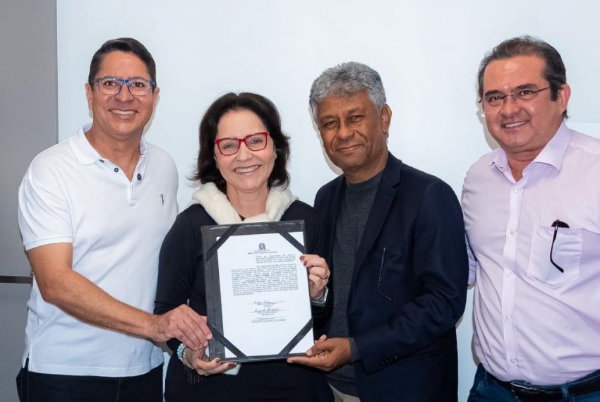 Emília Corrêa reassume Prefeitura de Aracaju após licença de dez dias