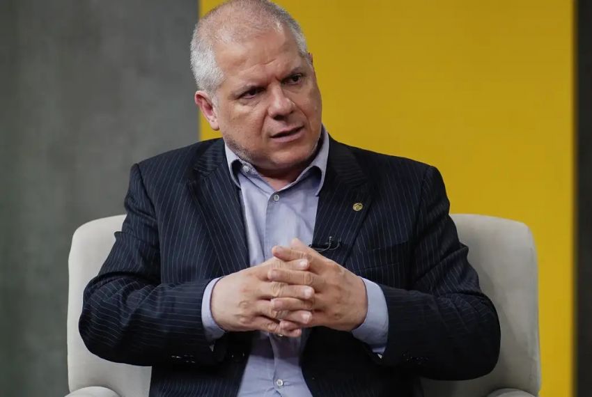 Justiça determina afastamento do presidente do INSS