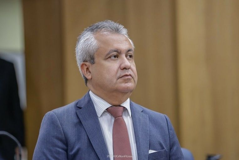 Elber não fala a verdade, diz nota da Semed