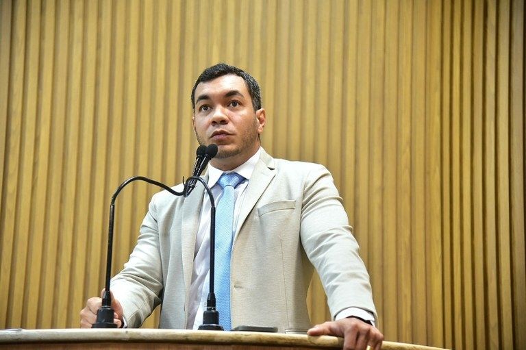 “É nosso papel apontar onde ainda há falhas e cobrar avanços”