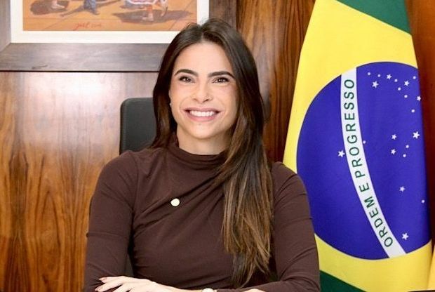 Yandra Moura apresentou e aprovou dois requerimentos