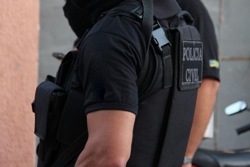 Homem é preso em flagrante por agredir companheira e enteados em Capela