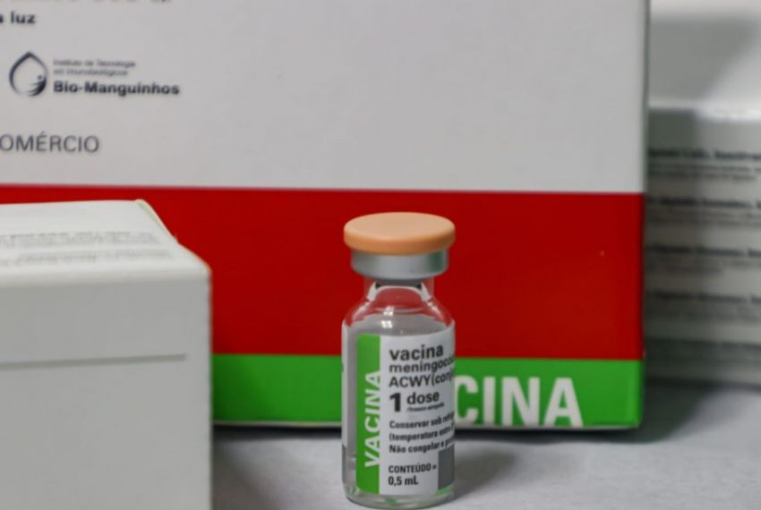 Vacina da meningite entra no esquema de reforço para bebês de 12 meses