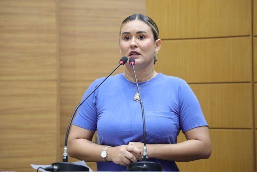 Kitty Lima debate ataques de pitbulls em audiência pública