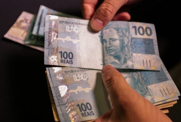 Candidata deve devolver quase R$ 100 mil por não prestar contas