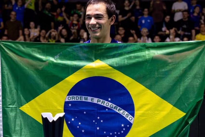 Hugo Calderano alcança 26ª vitória consecutiva e é campeão