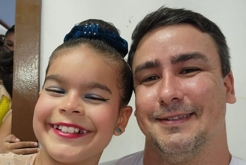 Laços que inspiram: uma homenagem aos pais