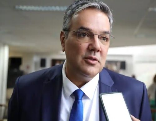 Prefeito Sérgio Reis cancela licitação e reforça compromisso com a transparência na gestão