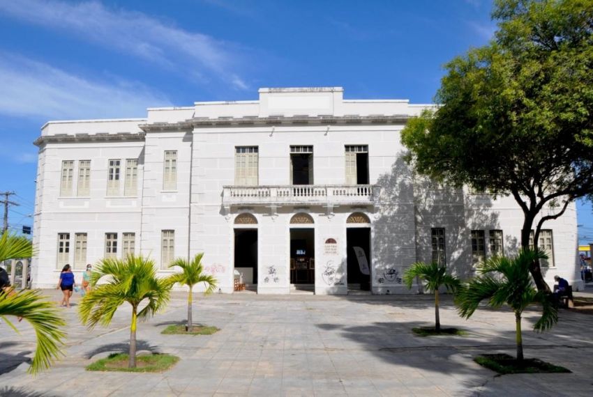 Centro Cultural de Aracaju conta com programação de cinema e exposições