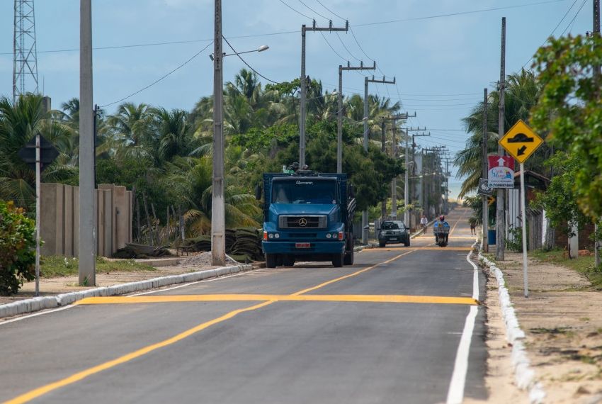 Moradores da Praia do Saco comemoram pavimentação asfáltica