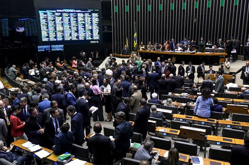 Emendas parlamentares para Sergipe caem 44% em oito meses de 2025