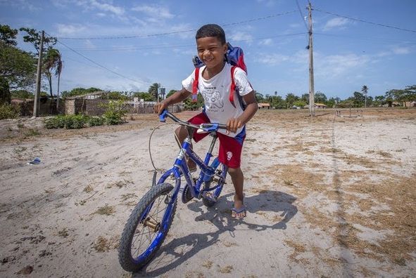Cerca de 600 mil famílias afetadas por chuvas ou estiagem recebem o benefício