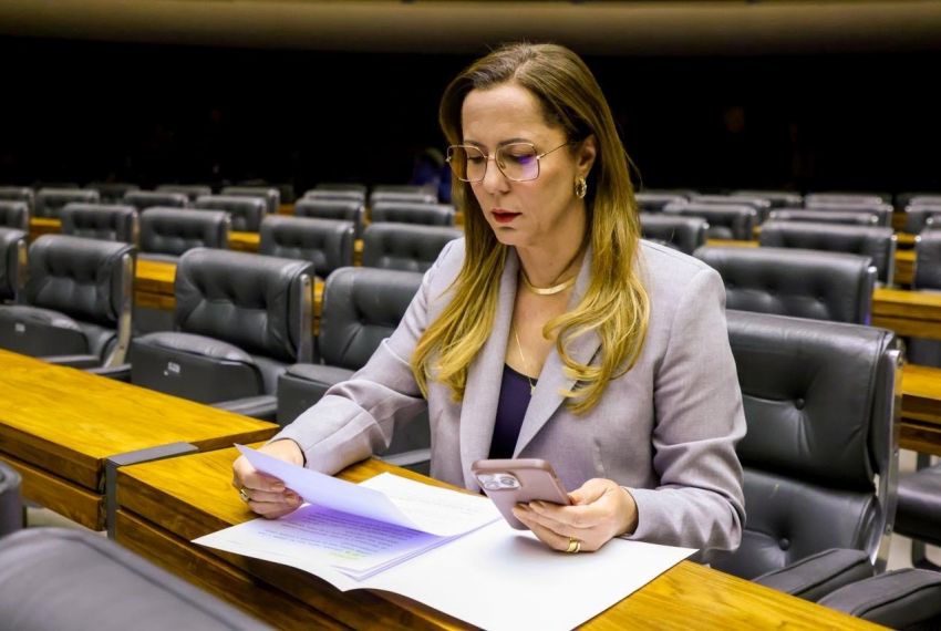 Delegada Katarina vota contra a PEC da Blindagem e alerta para retrocessos