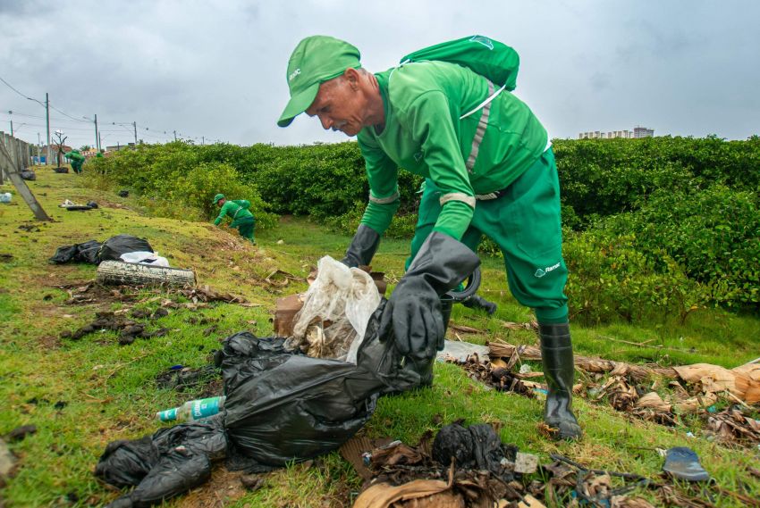 Mutirão ambiental promove conscientização da população do Lamarão