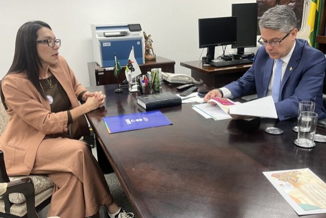 Danielle busca apoio da bancada para políticas para as mulheres