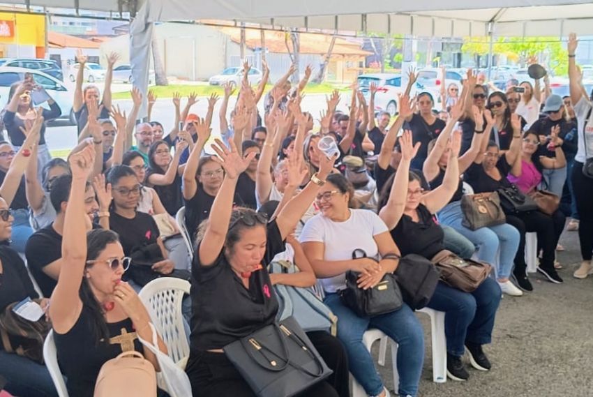 Caminhada em Aracaju luta contra Organizações Sociais