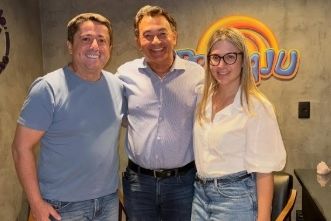 Visita de cortesia: Aroldo Franca confere bastidores do Pré-Caju