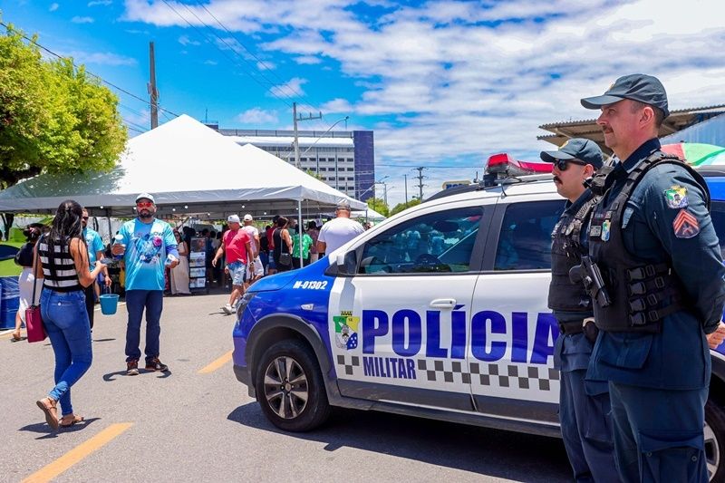 PM intensifica patrulhamento em cemitérios no Dia de Finados