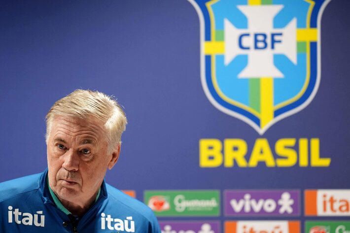 Ancelotti confirma Wesley na lateral e sinaliza que pode ficar até depois da Copa