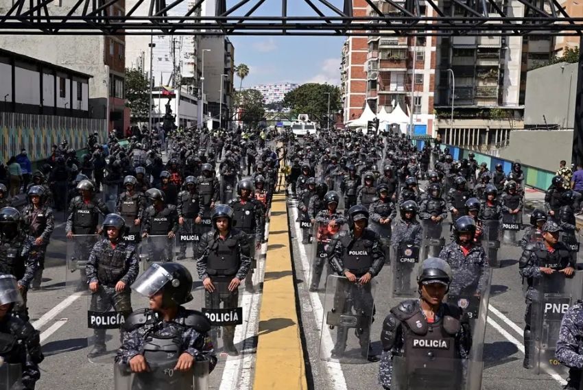 Juristas pedem que tribunal internacional investigue ação na Venezuela