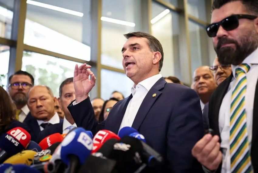 Flávio confirma encontro com Vorcaro após banqueiro ter sido preso